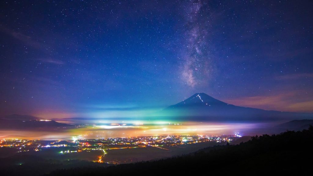 富士山と天の川｣山梨-富士吉田市